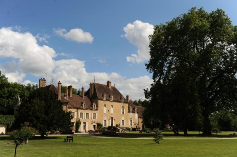 Château de Vault-de-Lugny